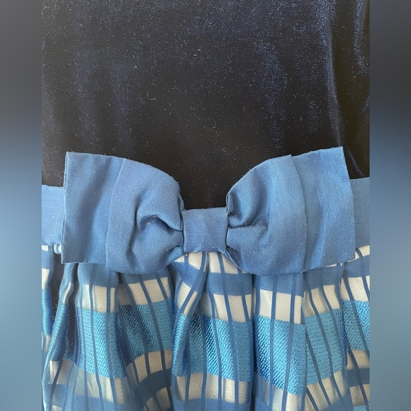Size 4 Girls Holiday Christmas Dress Blue Silver - Picture 2 of 8